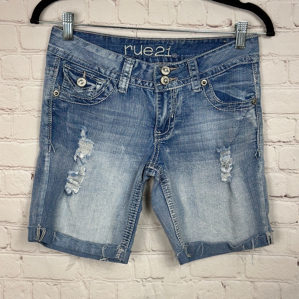 Rue 21 Womens Size 3/4‎ Distressed Jean Short Shorts Stretch
